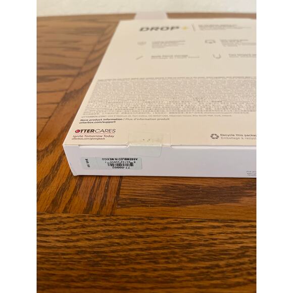 Otter Box Defender Pro series for IPad 10th generation - Picture 3 of 7